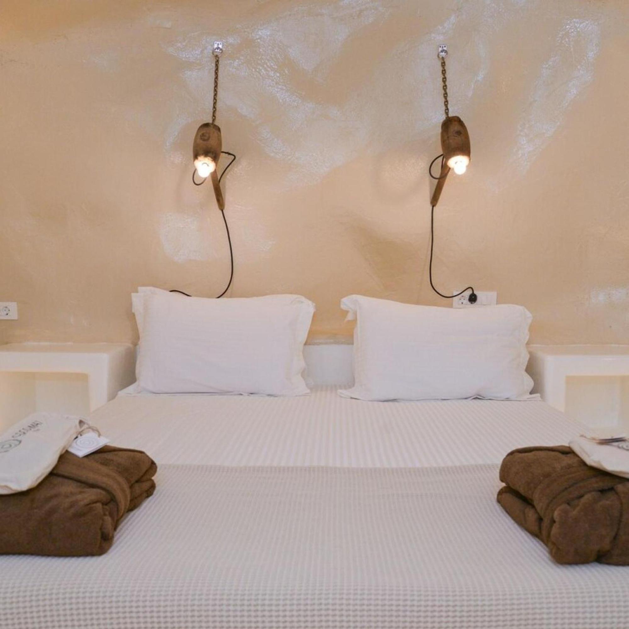 Dream On Milos * Adamantas (Milos)